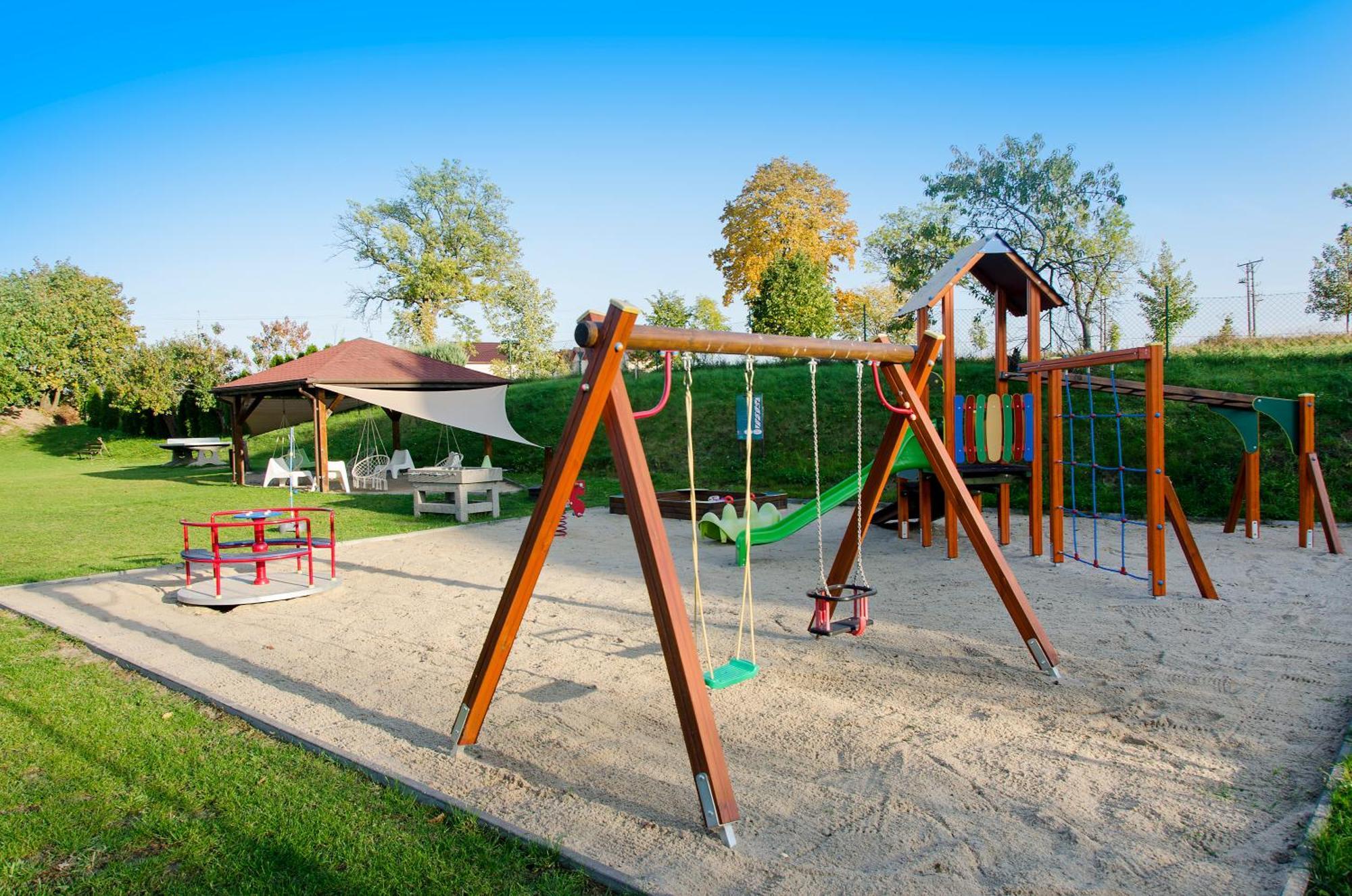 Arenda Apartamenty&Domki Caloroczne 시에라코프 외부 사진